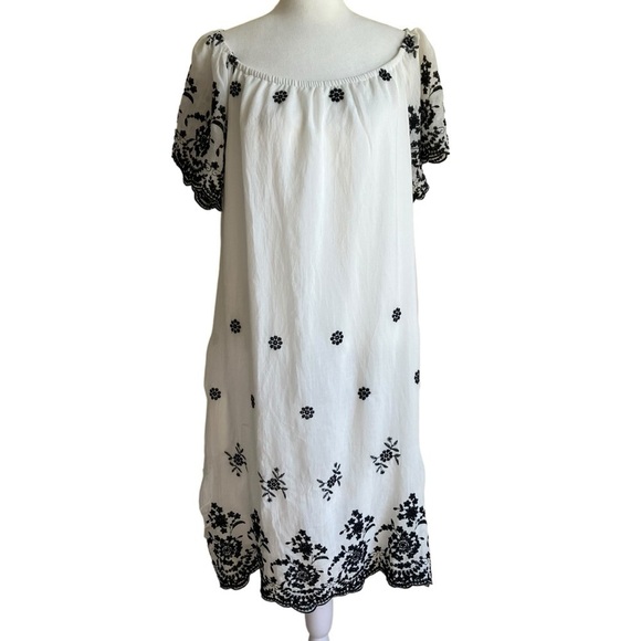 J Gee Boho Romantic White Black Embroidered Off The Shoulder Shift Dress Sz 1X - Picture 2 of 16